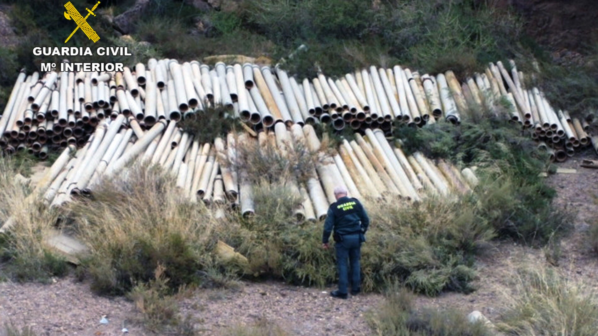 Investigan a los responsables de un cementerio de residuos peligrosos ...