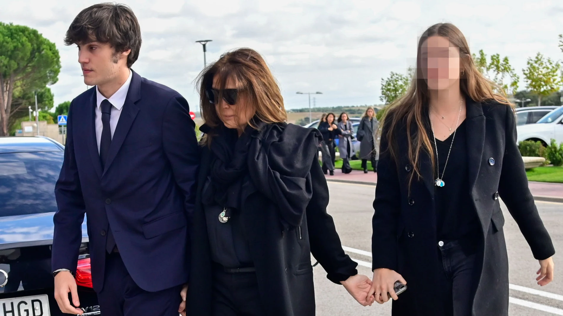 Nuria González y sus hijos