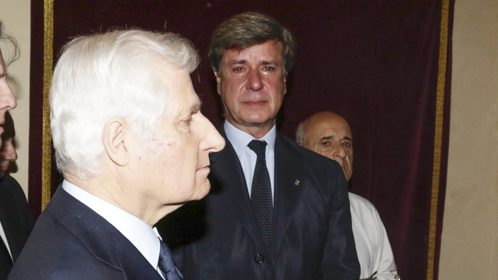 Cayetano Martínez de Irujo junto a su hermano Alfonso