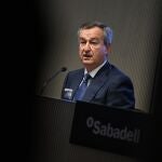 Economía/Finanzas.- González-Bueno (Sabadell): "No tenemos intención de hacer ni compras ni ventas ni aquí ni fuera"
