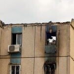 Rocket hits apartment building in Tel Aviv