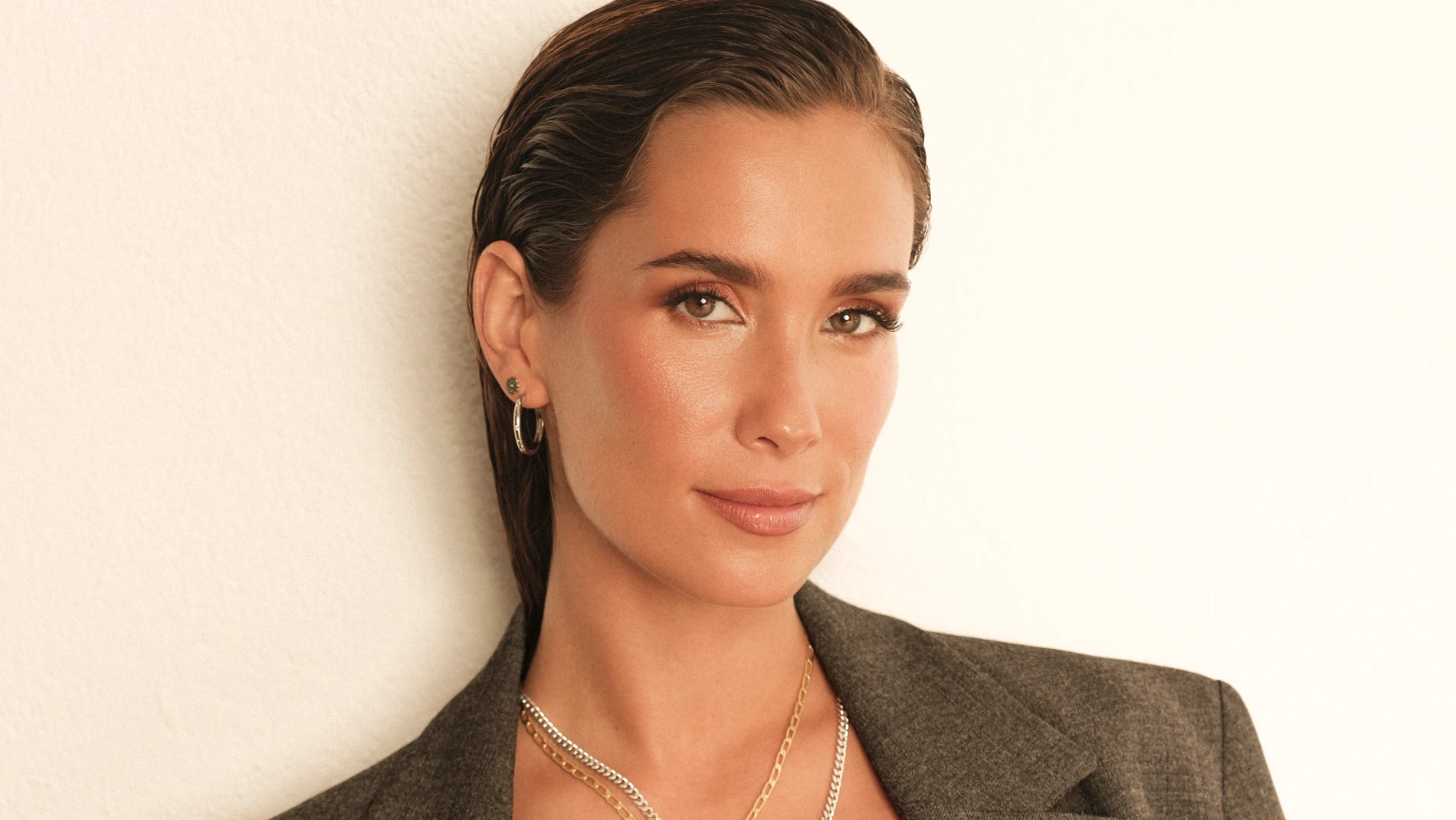María Pombo presenta su nueva colección de joyas.