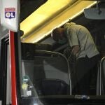 Así quedó el bus del Lyon tras el asalto