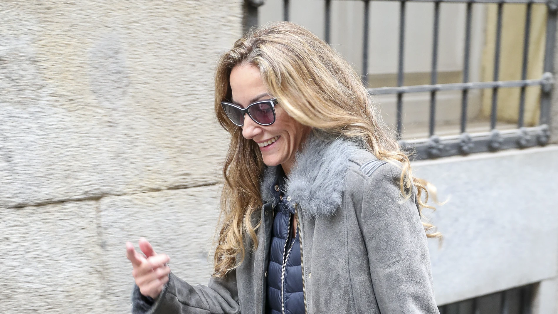 Telma Ortiz cumple 50 años con look perfecto de invierno.