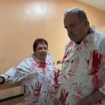 Residentes disfrazados para la fiesta de Halloween