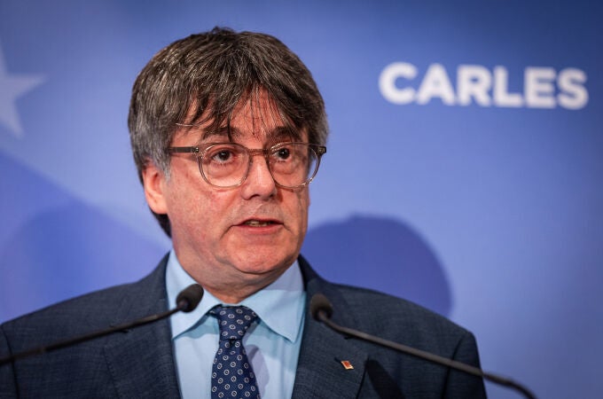 Puigdemont frena el plan del PSOE de cerrar ya la investidura y hoy negociará nuevas cesiones