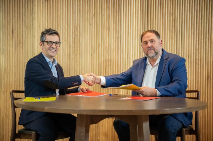 Sánchez compra los siete diputados de ERC con 15.000 millones y Cercanías