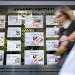 Anuncios de venta y alquiler de viviendas en una inmobiliaria
