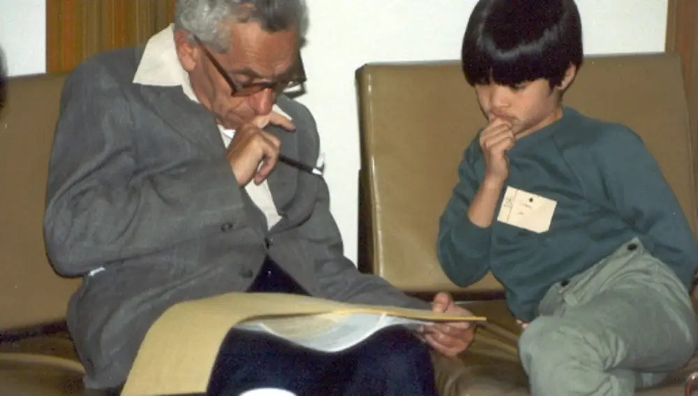 Terence Tao, a los 10 años, junto al matemático Paul Erdos en la Adelaide University