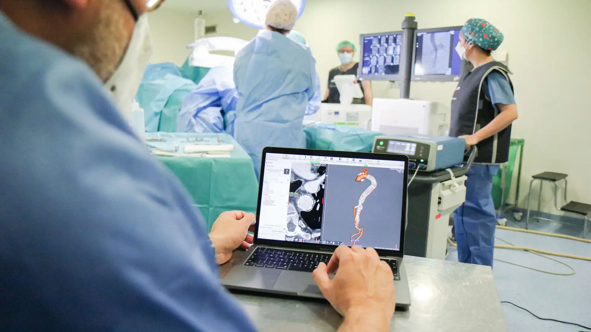 El Gobierno de Juanma Moreno dedica 4.500 millones más a la sanidad que el de Susana Díaz