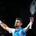 Djokovic celebra su victoria ante Rublev