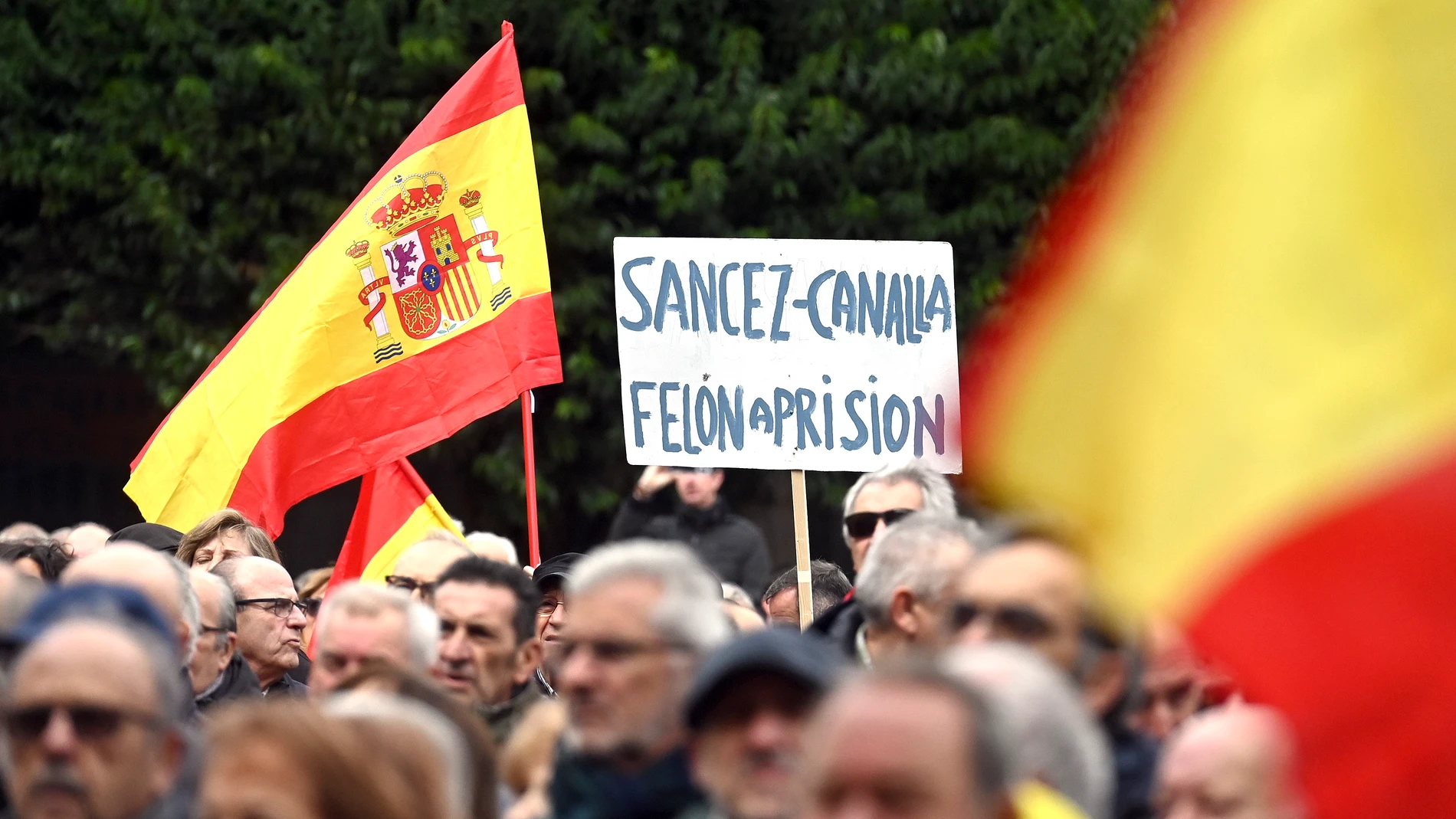 Concentración en contra de la amnistía organizada por Sociedad Civil Burgalesa