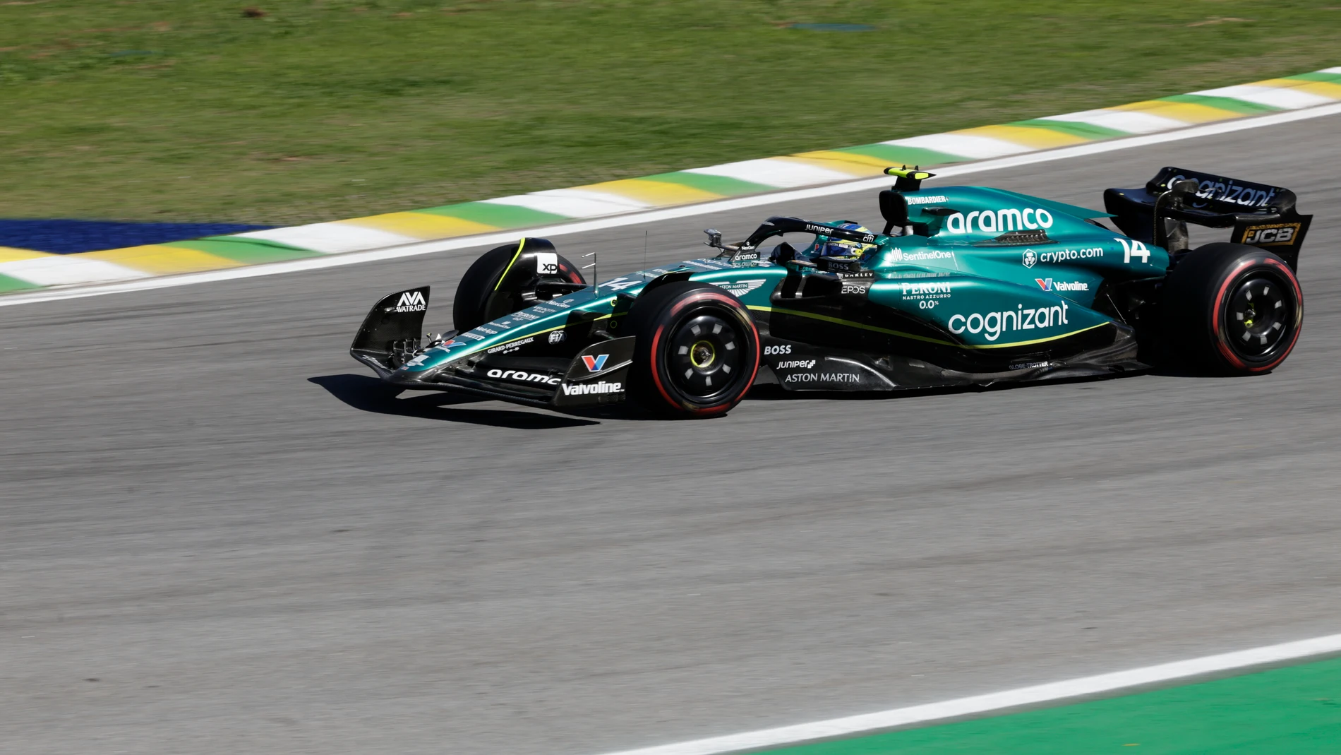 AME4548. SAO PAULO (BRASIL), 05/11/2023.- El español Fernando Alonso de Alpine compite hoy, en el Gran Premio de Brasil de Fórmula 1, en el circuito de Interlagos, en Sao Paulo (Brasil). EFE/ Isaac Fontana