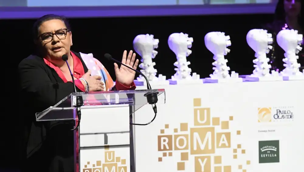 La cantante María del Monte durante su discurso
