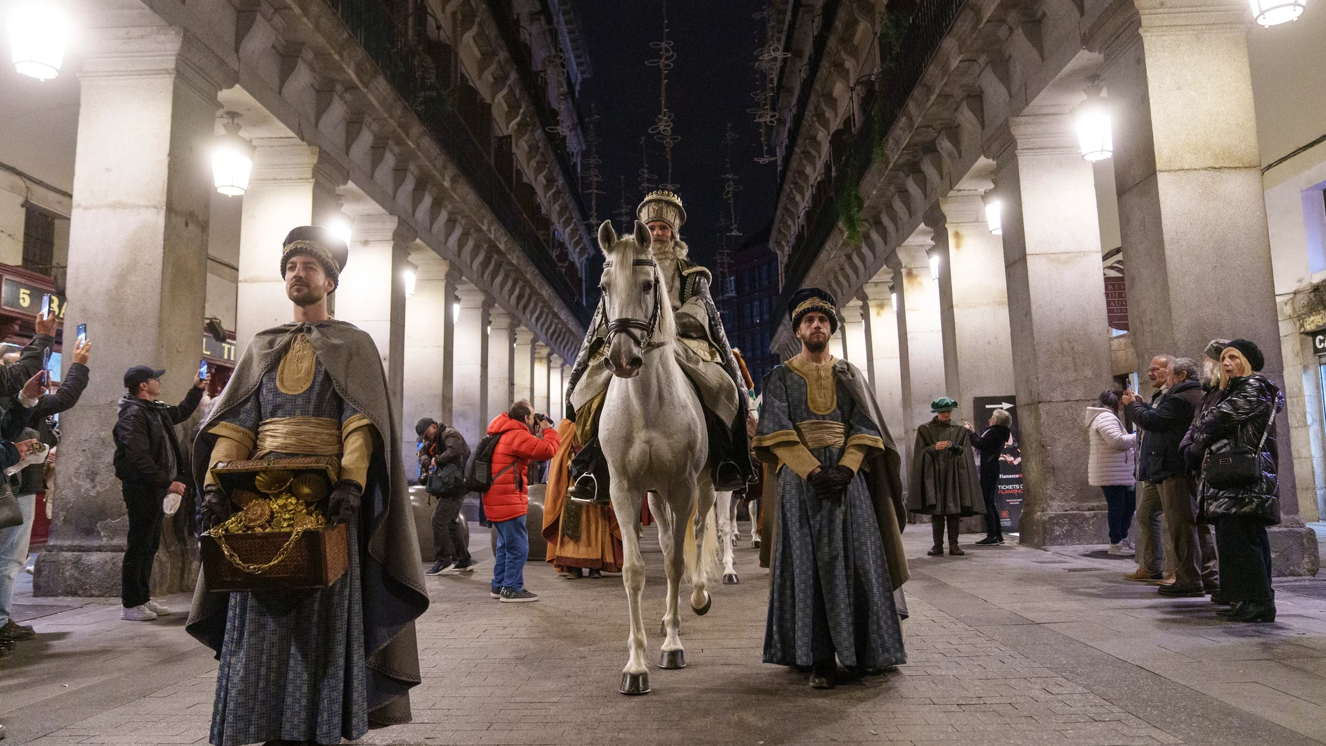 Puydu Fou en la Plaza Mayor