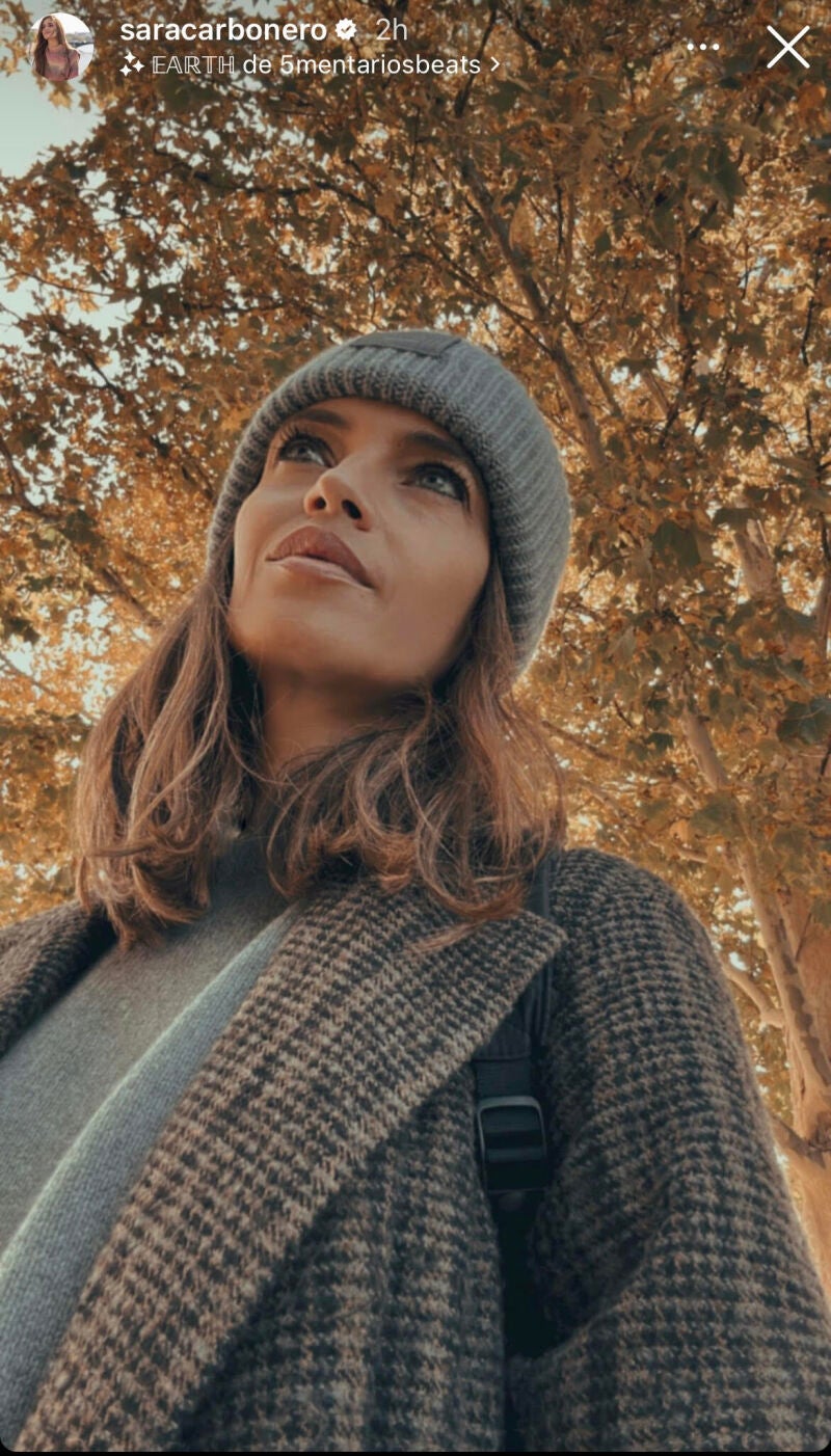 Sara Carbonero con look de invierno.