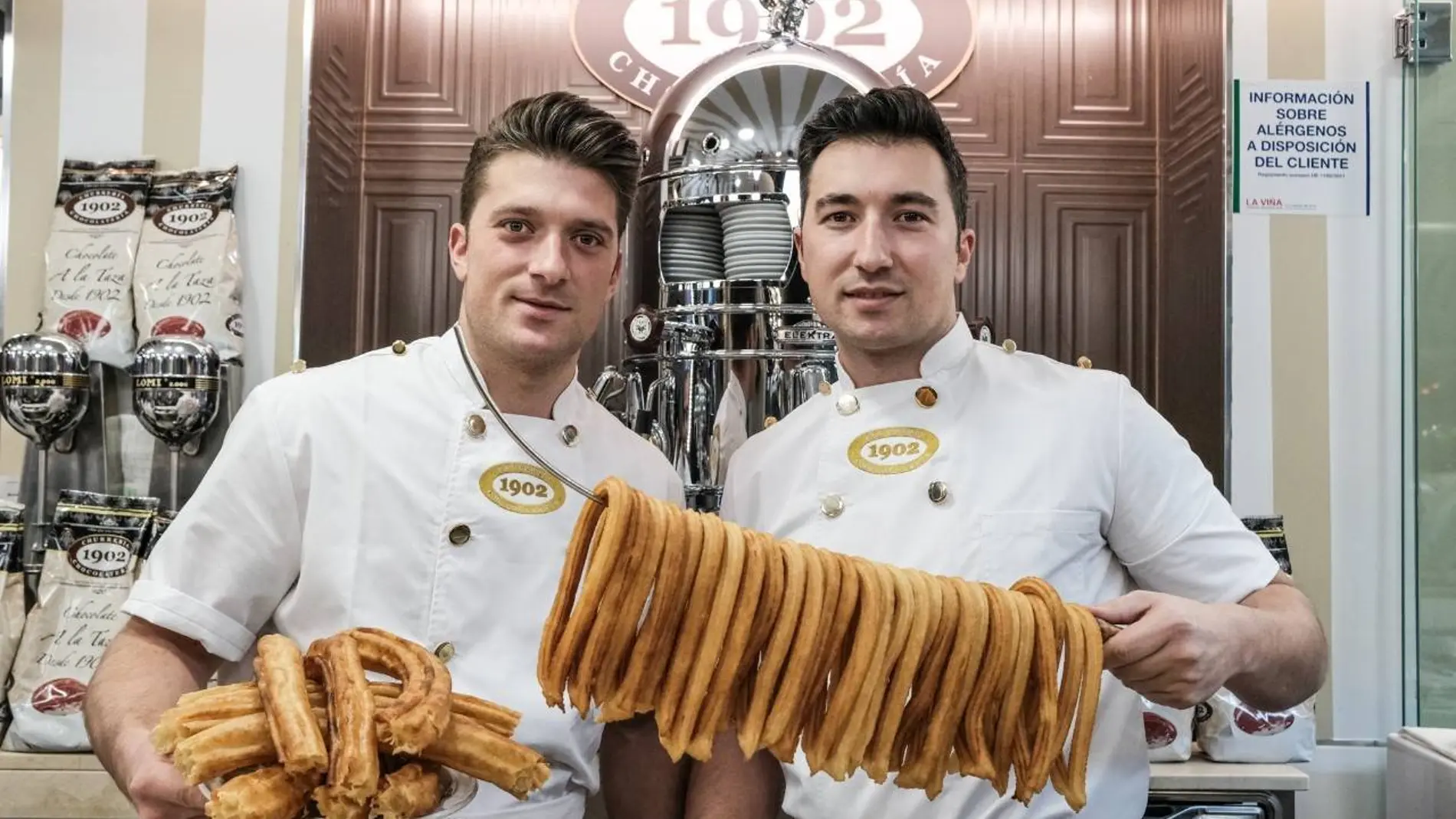 La 'Chocolatería 1902' destaca por sus churros y porras en pleno centro de Madrid