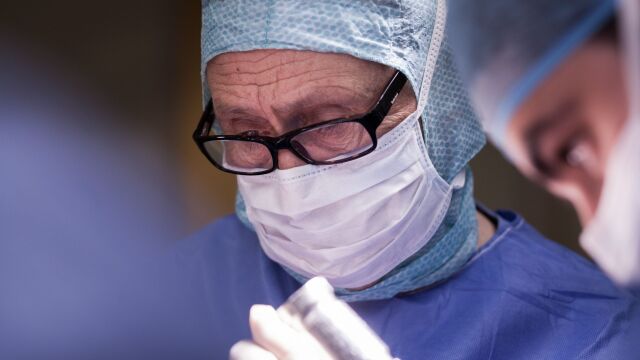 Pedro Guillén, nombrado mejor especialista en Traumatología y Cirugía Ortopédica de España 