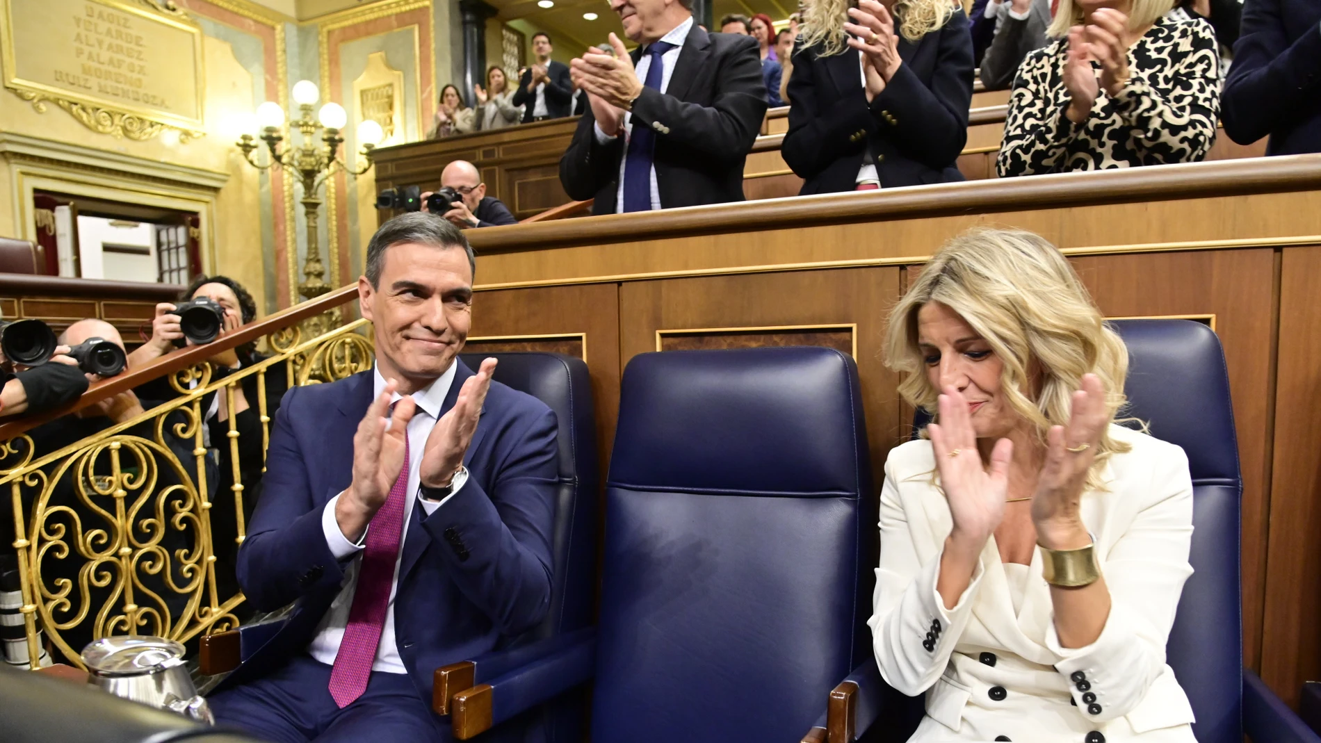 Yolanda Díaz junto a Pedro Sánchez.