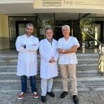 Los doctores Sandiego, Peñalver y Arribas (de izquierda a derecha)