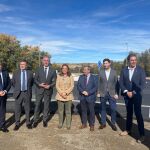 La consejera María González Corral visita, junto al alcalde José Mazarías y Francisco Vázquez, entre otros, el proyecto