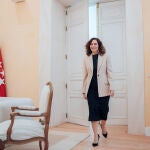 Ayuso recibe la Memoria de las actividades de la Fiscalía de Madrid en el año 2022