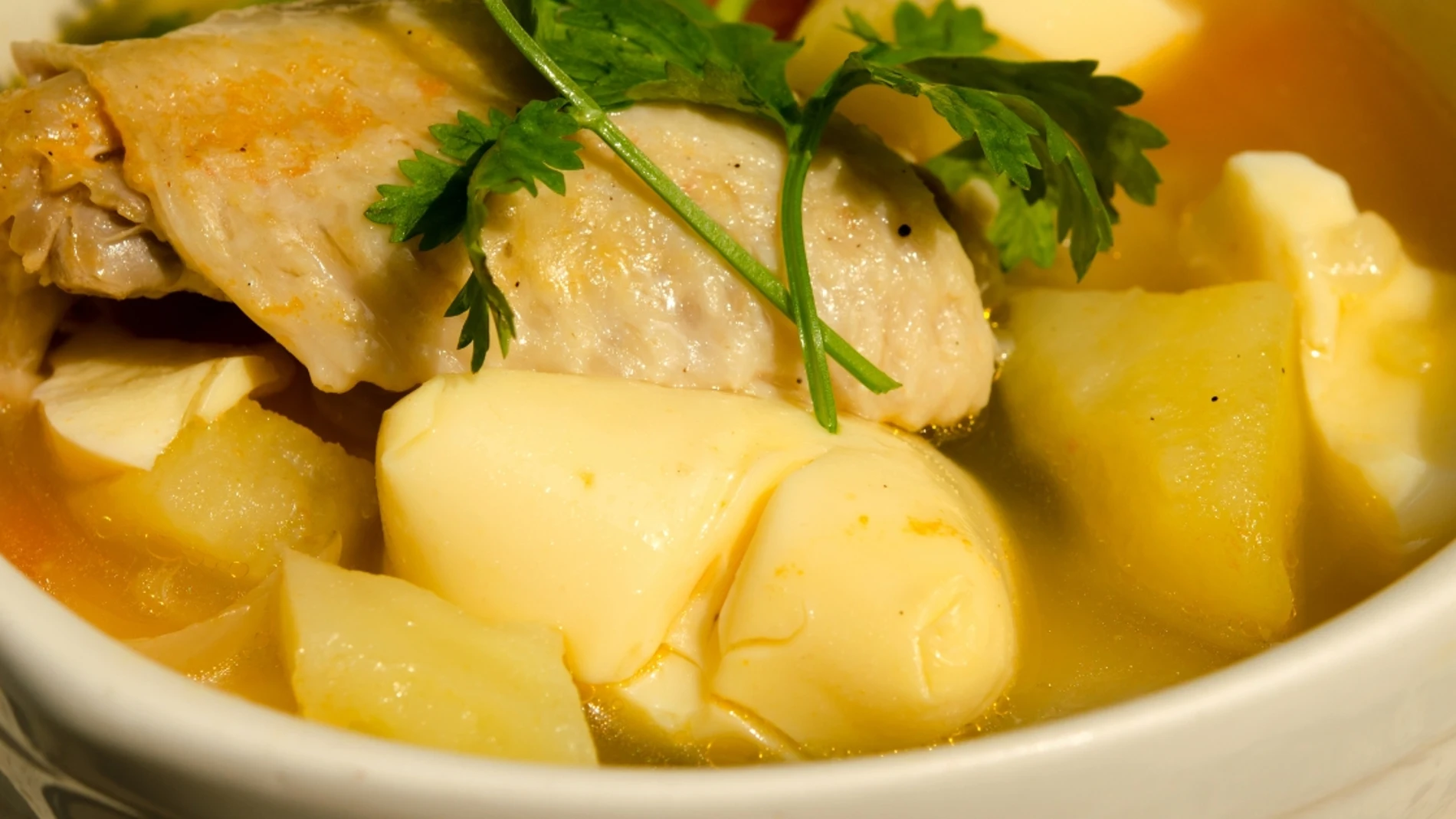 Sopa de pollo