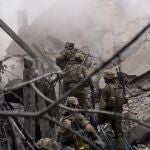 O.Próximo.- El Ejército israelí realiza otra incursión contra el hospital gazatí de Al Shifa con el apoyo de tanques
