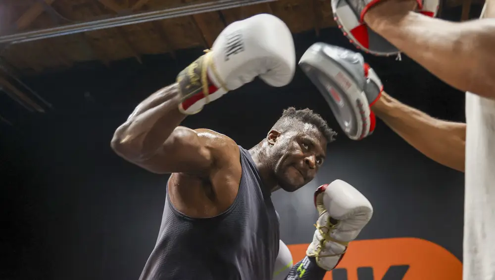 Francis Ngannou ,deportista camerunés y francés de artes marciales mixtas.