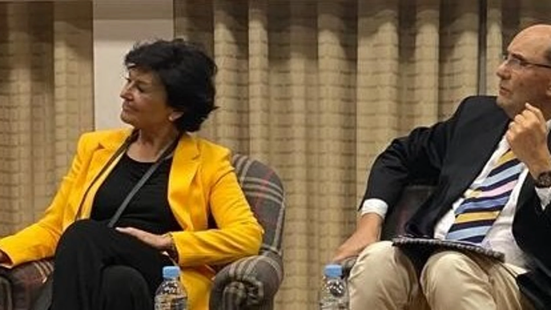 Inma Castilla de Cortázar (vicepresidenta) y Alejo Vidal-Quadras (presidente) del foro L&A.