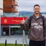Fútbol/Selección.- Alex Remiro: "No venía a la selección porque tengo gente por delante a un grandísimo nivel"