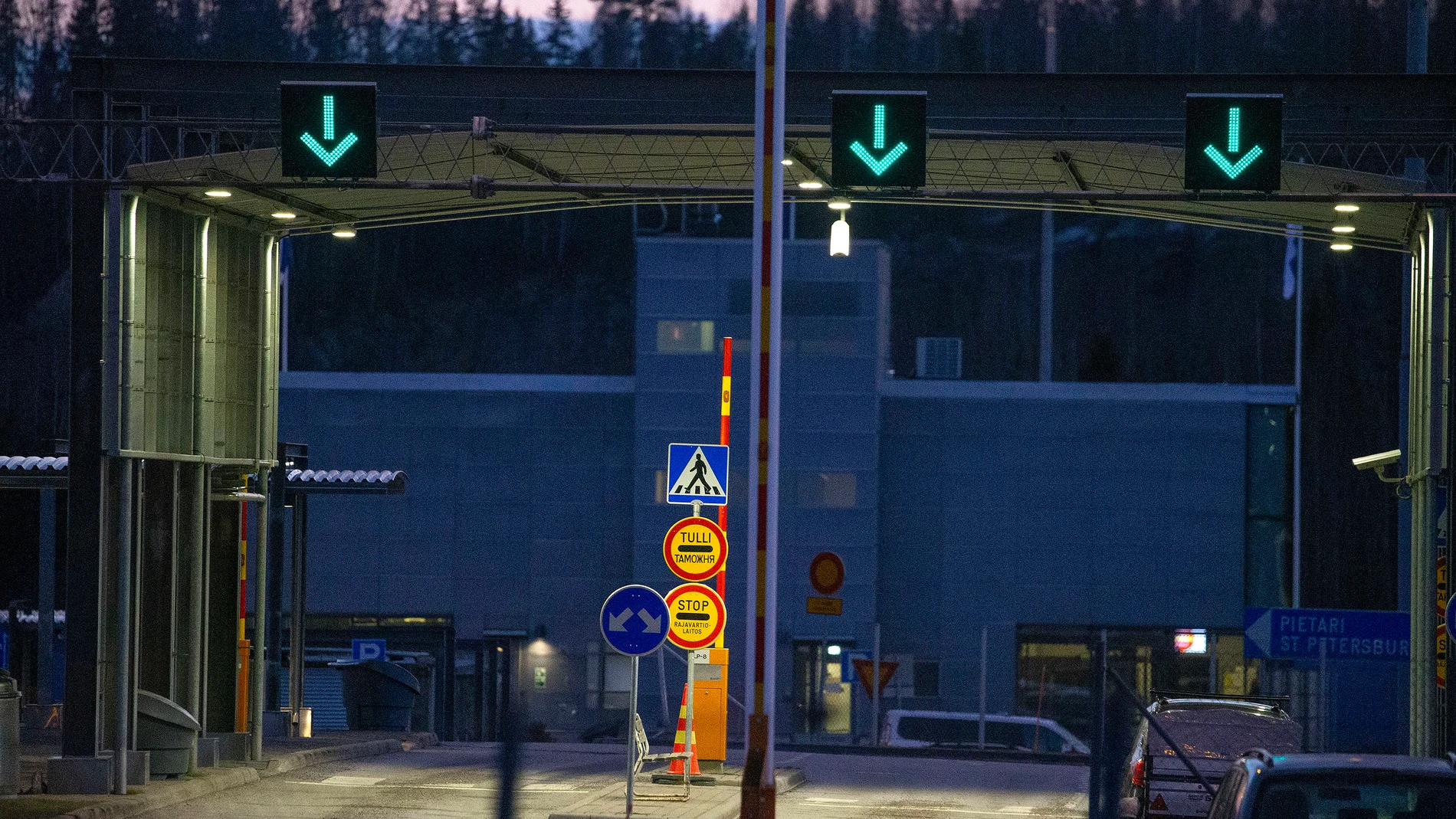 Lappeenranta (Finland), 17/11/2023.- A general view from the Nuijamaa border station in Lappeenranta, Finland, 17 Nowember 2023. Finland's government has decided to close four crossing points on its border with Russia, as part of measures to tighten border control between Finland and Russia. Border stations will be closed on 18 November 2023 and will remain closed until 18 February 2024. (Finlandia, Rusia) EFE/EPA/LAURI HEINO
