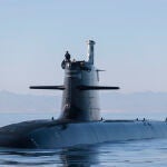Últimas maniobras del submarino s81 para su entrega a la Armada Española