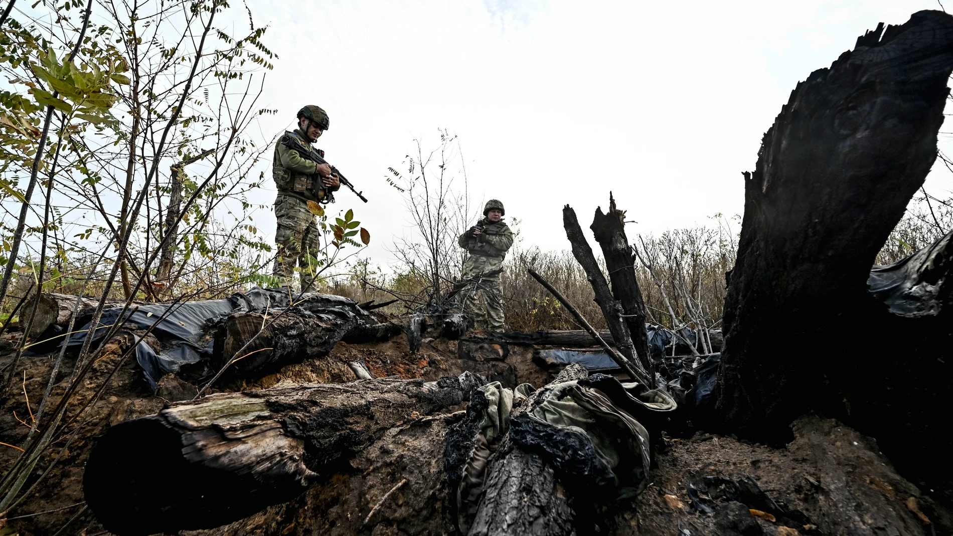 November 4, 2023, Ukraine: ZAPORIZHZHIA REGION, UKRAINE - NOVEMBER 4, 2023 - Servicemen of the 65th Mechanized Brigade are seen at the Russian positions, known as 'Xs', taken by the 65th Mechanized Brigade, Zaporizhzhia Region, southeastern Ukraine. The capture of the Russian positions allowed the Ukrainian Armed Forces to begin the counteroffensive and opened the path to Robotyne. 04/11/2023