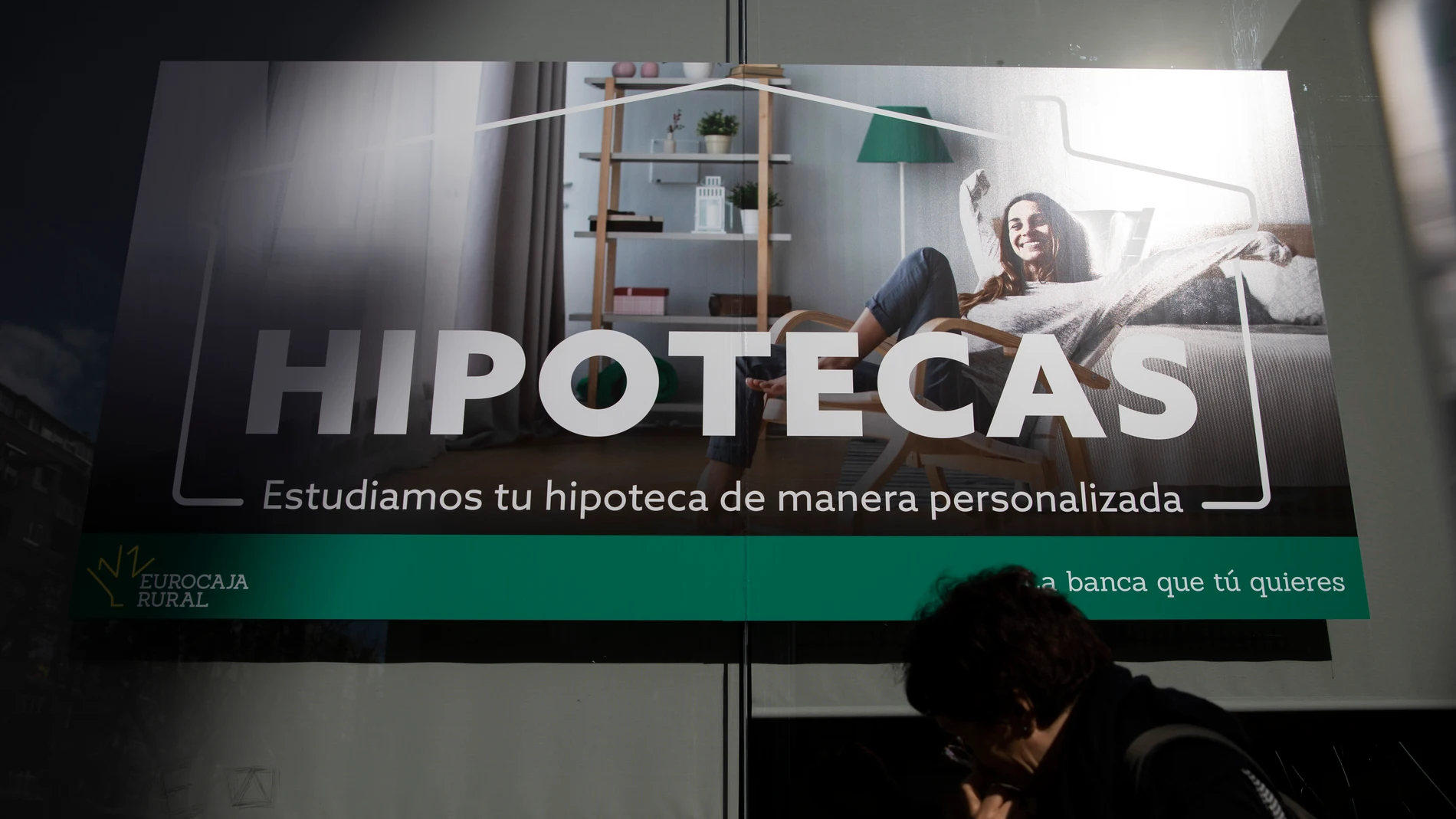 Cartel de hipotecas de una entidad bancaria.