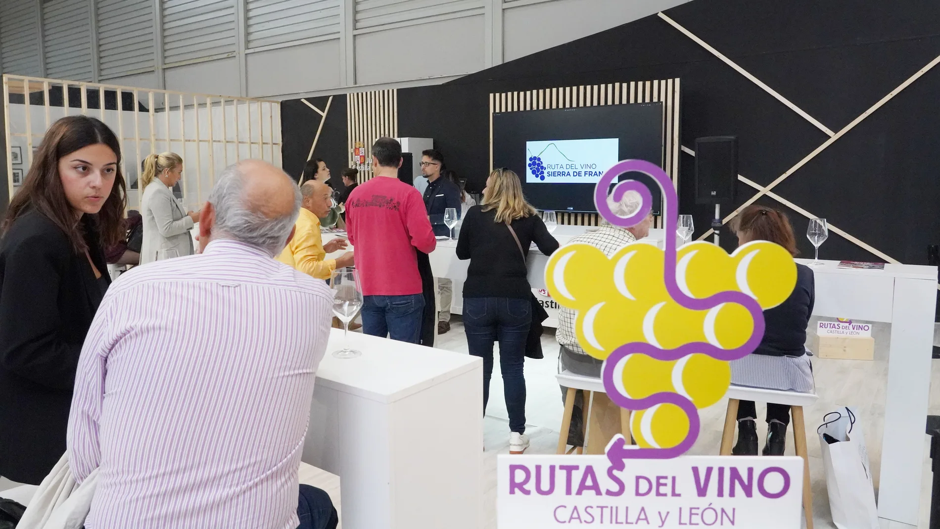 Las demostraciones culinarias y las catas en el expositor de Castilla y León, lo más seguido en Intur
