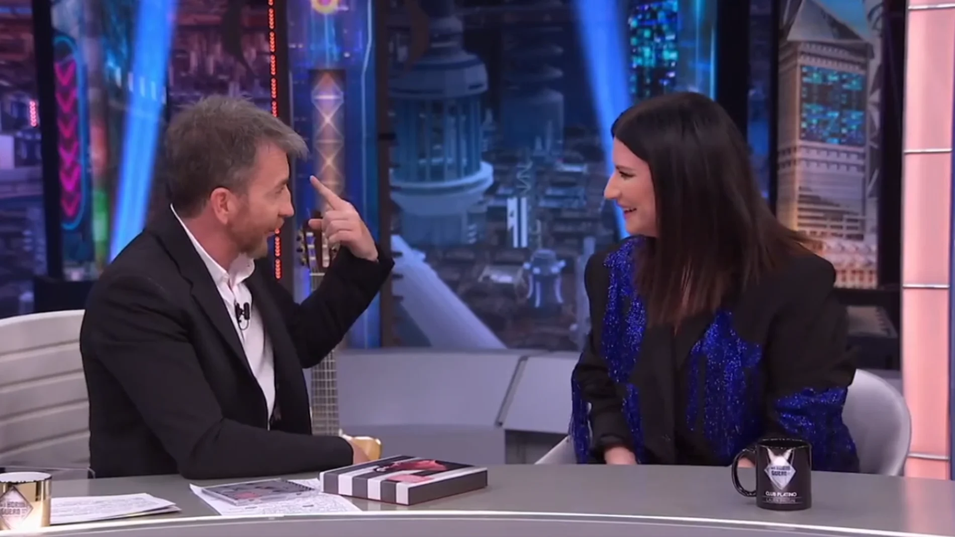 Laura Pausini junto a Pablo Motos