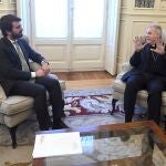 Un instante de la reunión entre el vicepresidente de la Junta, Juan García-Gallardo, y el arzobispo de Burgos, Mario Iceta