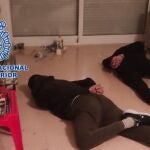 Alicante.- Sucesos.- Detenidos tres encapuchados tras ser sorprendidos mientras robaban en casa de vecinos en Alicante