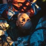 "Scrapper": el fenómeno del año en Reino Unido es obrero, social y luminoso 