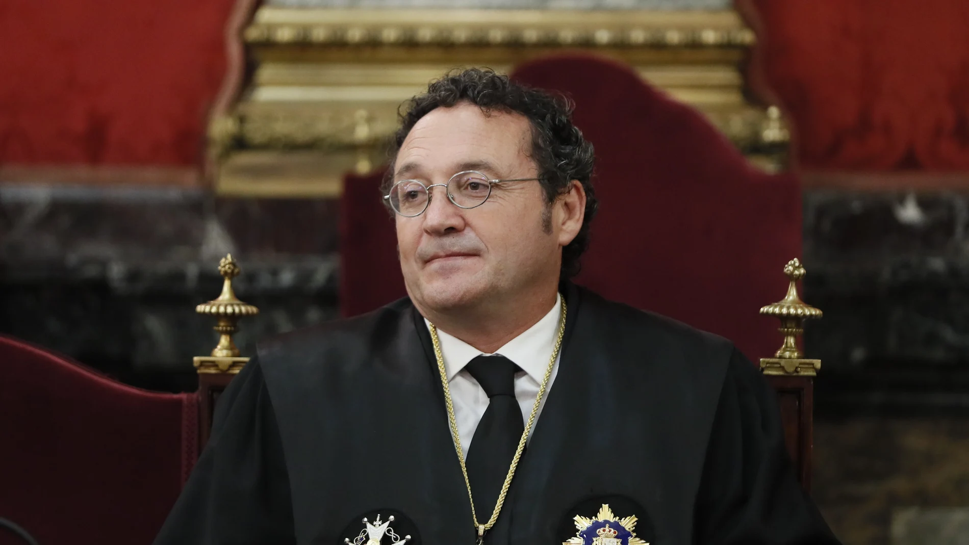 MADRID, 18/10/2022.- El fiscal general del Estado, Álvaro García Ortiz, asiste a la ceremonia de jura o promesa de Dolores Delgado, como fiscal de Sala de la Fiscalía Togada del Tribunal Supremo, y Ana García León, como fiscal jefa de la Secretaría Técnica de la Fiscalía General del Estado, este martes, en el Tribunal Supremo. EFE/ Mariscal POOL