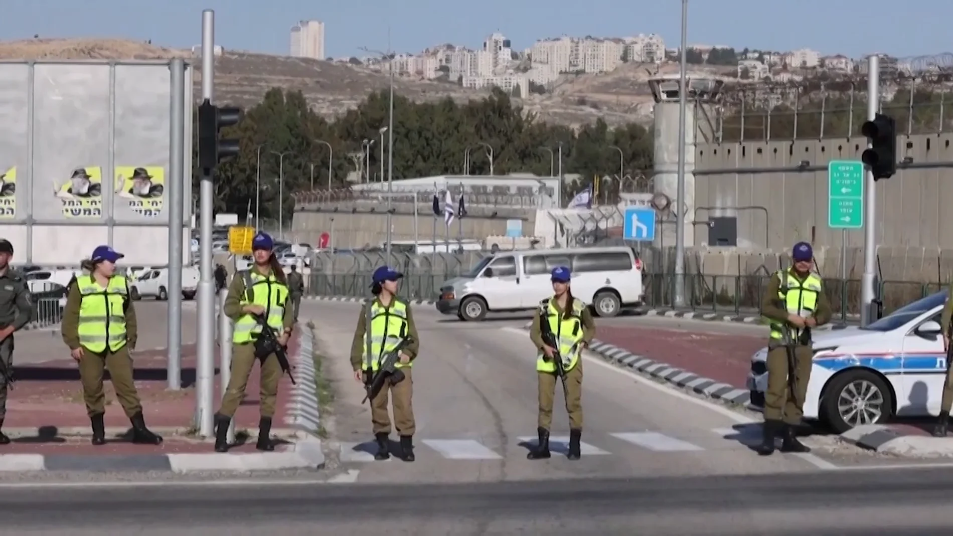 Guerra Israel-Hamas hoy, en directo | Todo sobre los rehenes, el alto el fuego y el viaje de Pedro Sánchez a El Cairo