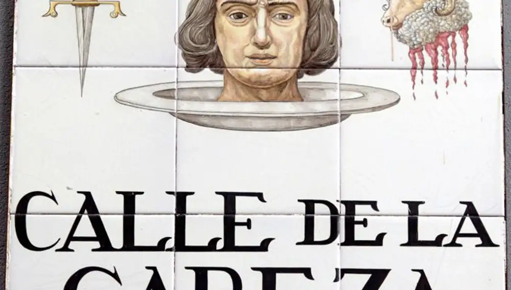 Placa que da nombre a la calle de la Cabeza