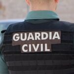 Un agente de la Guardia Civil