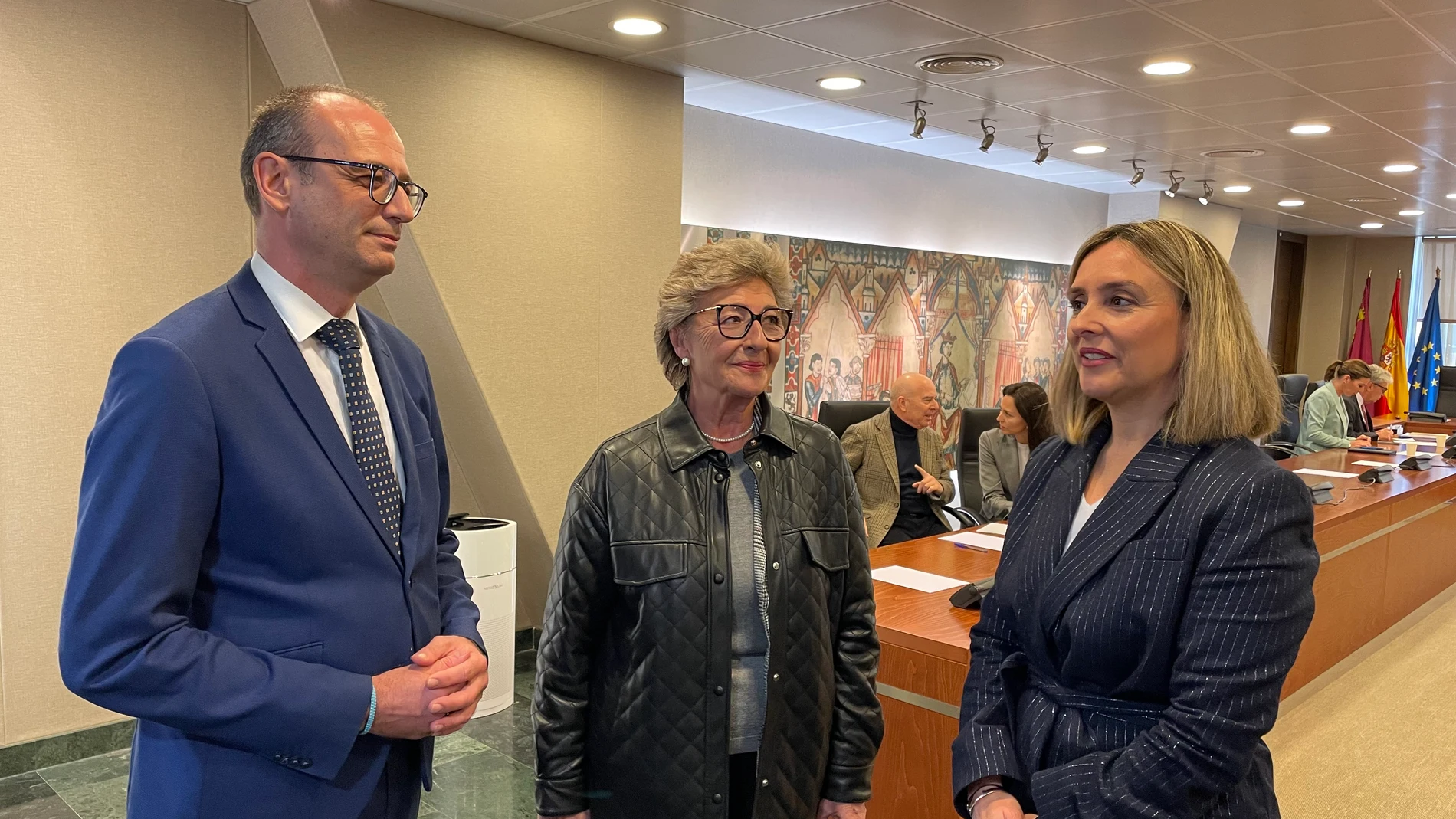 Los consejeros Conchita Ruiz y Víctor Marín participaron en la Comisión Especial de Estudio de Lucha contra la Pobreza y la Exclusión Social de la Asamblea Regional