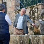 El consejero de Cultura, Turismo y Deporte, Gonzalo Santonja, realiza una visita institucional a la localidad salmantina de Sequeros