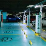 Servicio de recarga eléctrica para vehículos en el parking de la Plaza Mayor de Valladolid