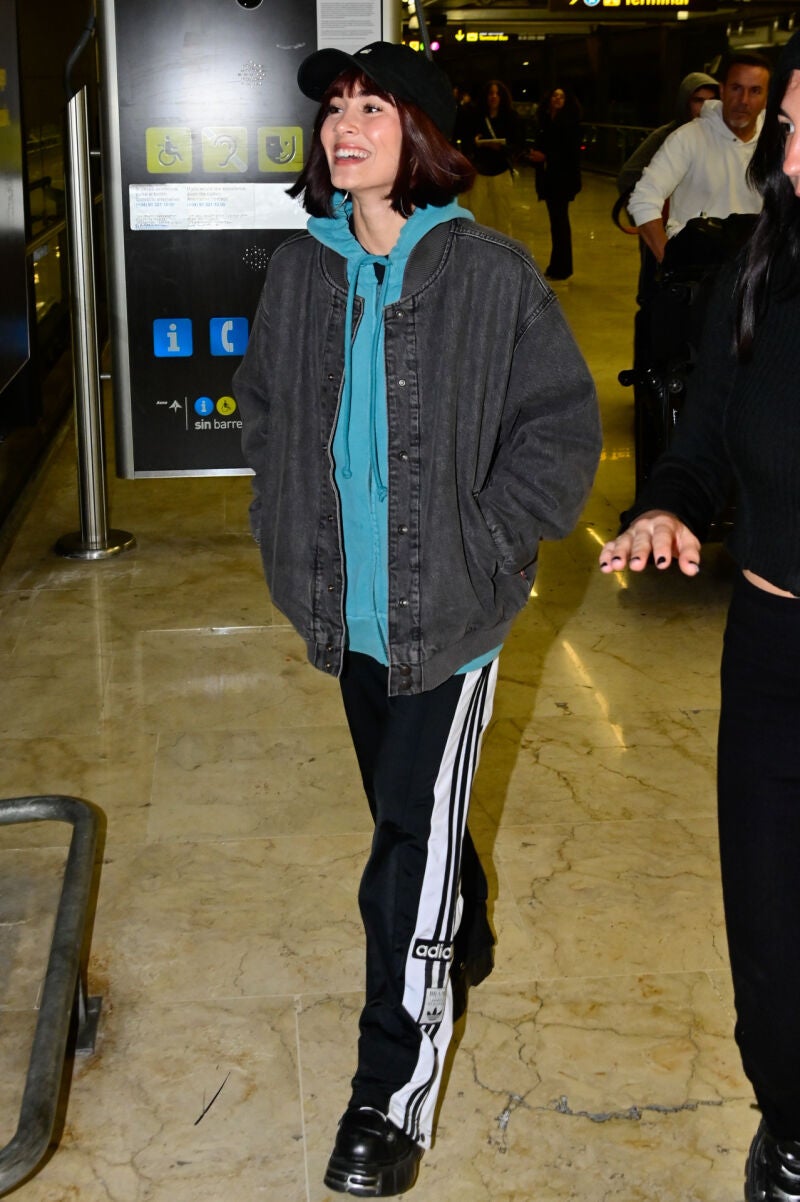 El look de aeropuerto de Aitana.