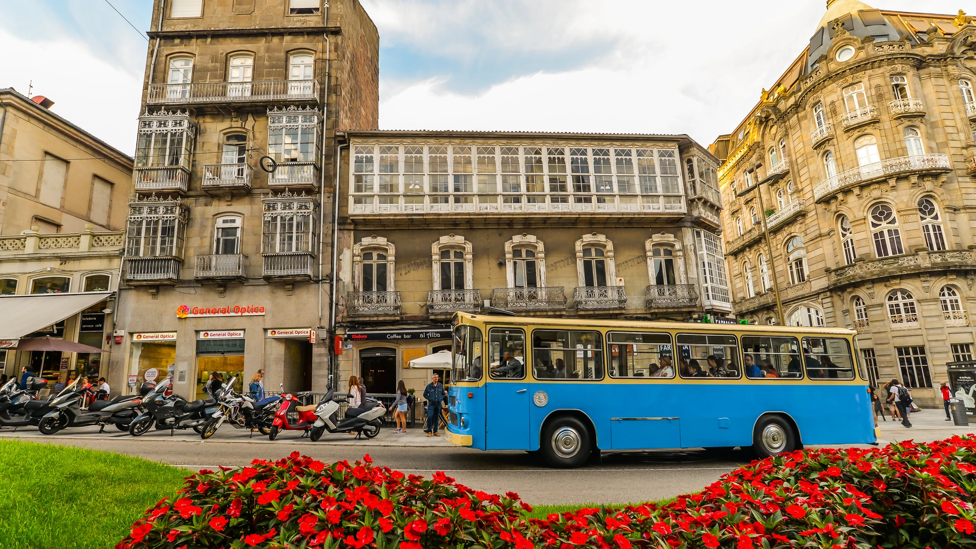 La OCU valora varios criterios como la movilidad o la calidad de vida para elegir a la mejor ciudad de España