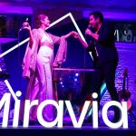 Álex Ubago y Sofía Ellar presentan su versión de "Dulce Navidad"